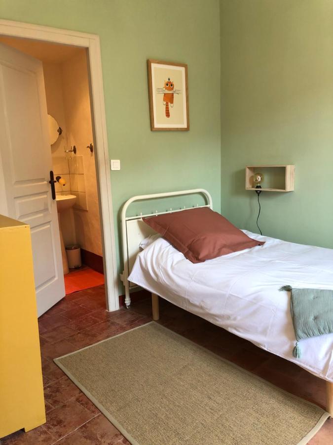 L'Oiseau Bleu Rollier Bed & Breakfast Roubia Eksteriør bilde